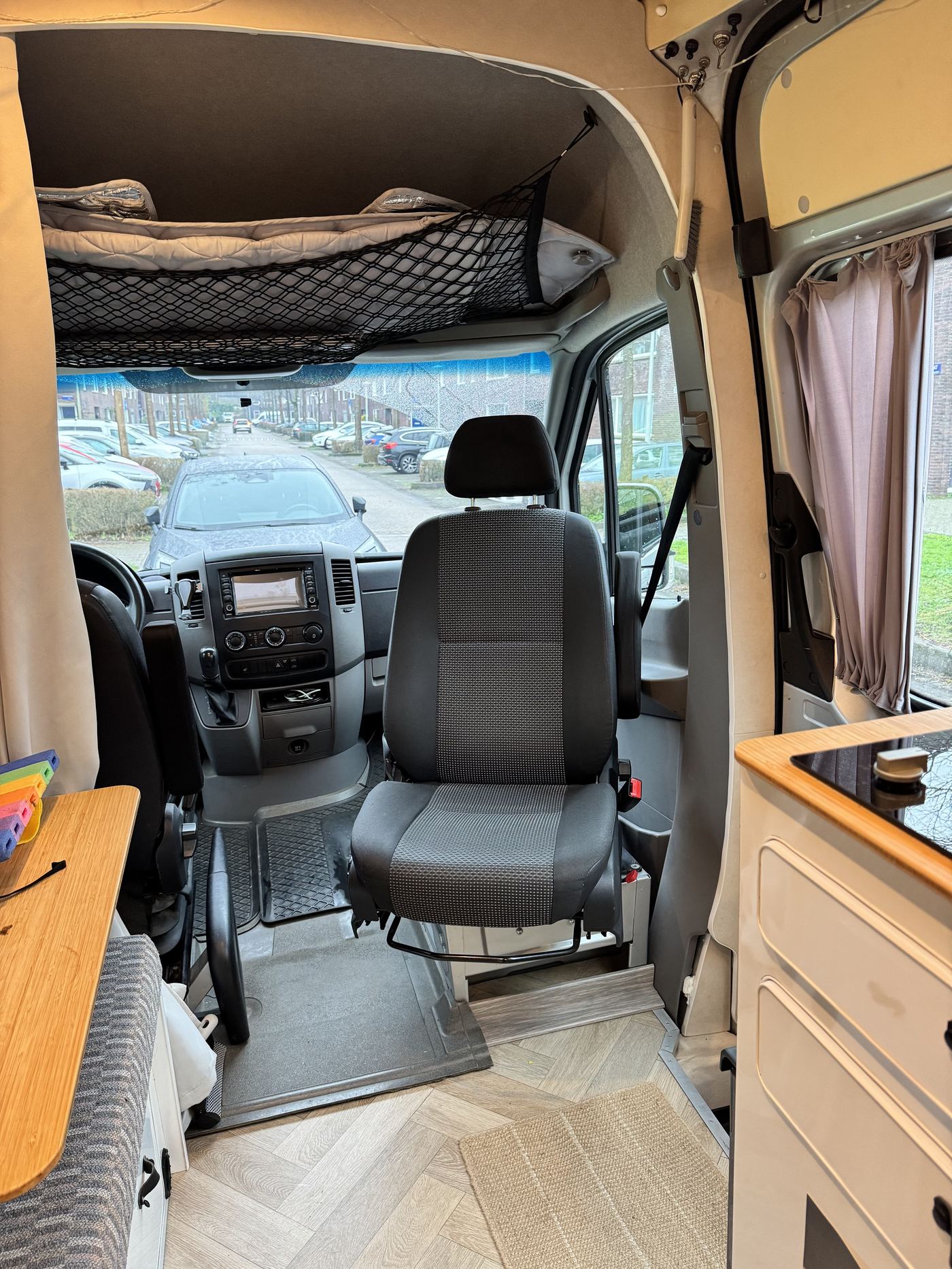 Cabine met stuur